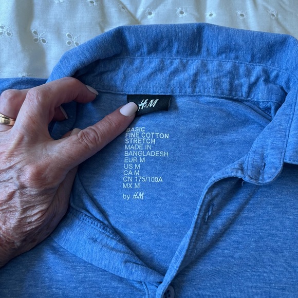 H&M Men’s Blue Polo Shirt Soft Cotton Blend Size Medium - Picture 3 of 5